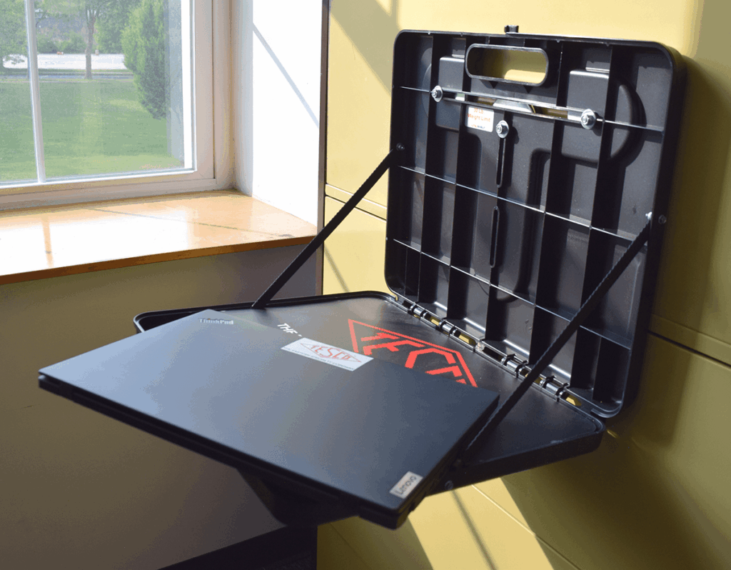 1063-Utilishelf-at-window